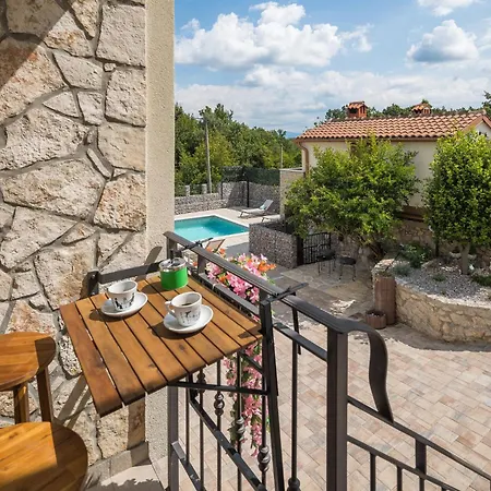 Сasa de vacaciones Gorgeous In With Kitchen