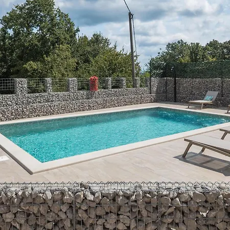 In With Wifi Holiday home Rakotule